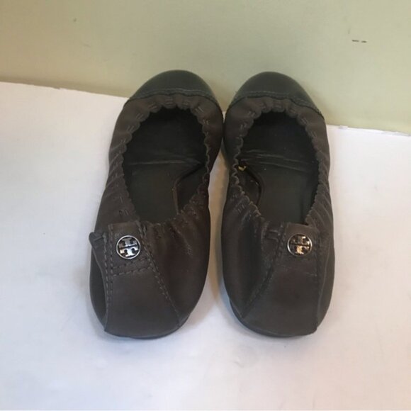 Tory Burch Leather Ballet Flats Shoes Cap Toe Logo Stretch Brown 7.5 Loafer Slip - Picture 2 of 15